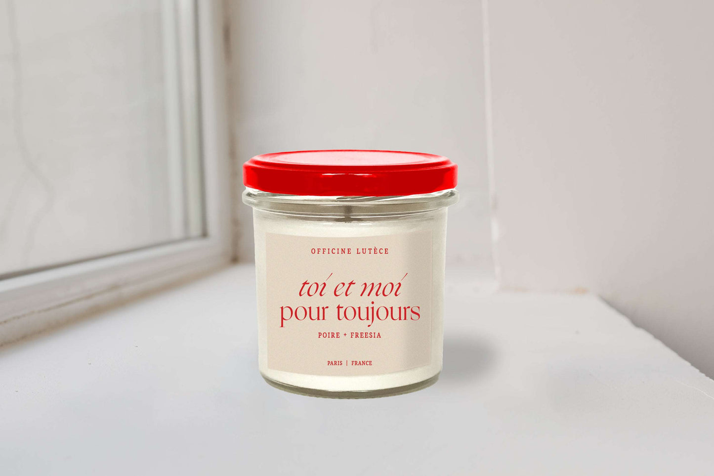 Bougie "Toi et moi pour toujours" : Poire + Freesia 🍐 Officine Lutèce