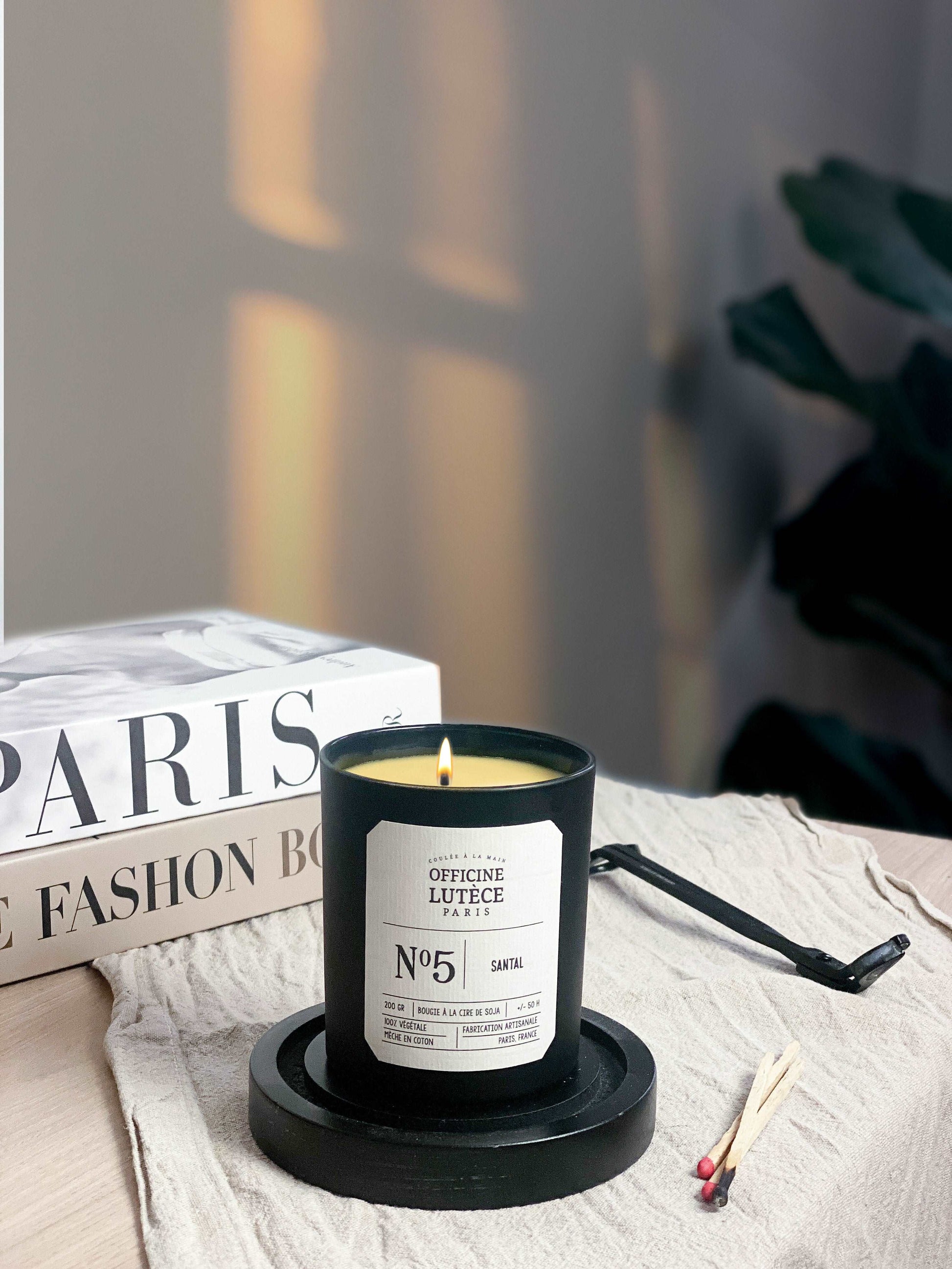 Bougie Parfumée N°5 Santal Officine Lutèce